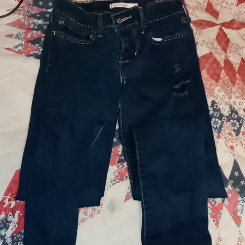 Size 25 super skinny levis jeans